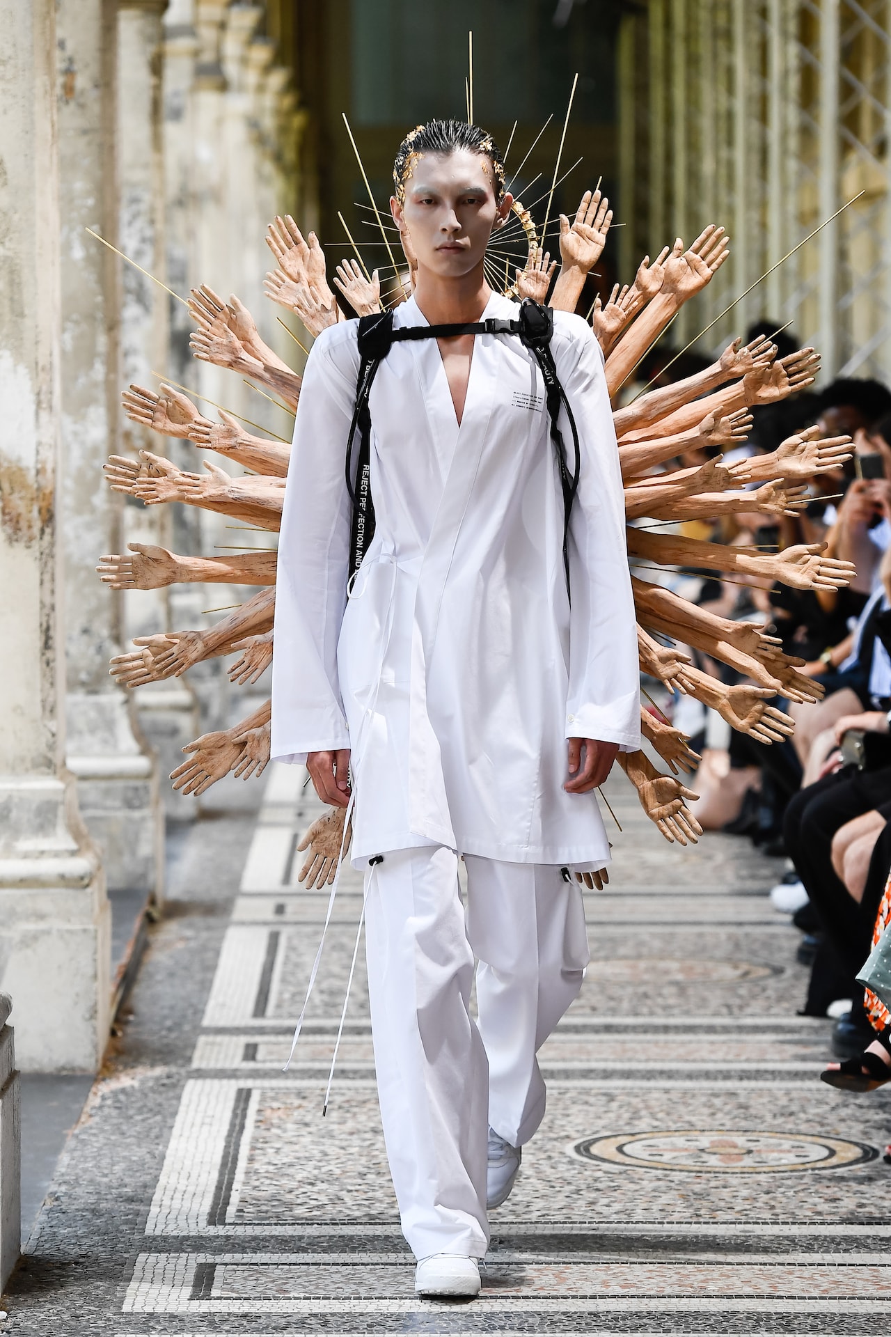 巴黎時裝周 − CHRISTIAN DADA 2020 春夏男裝系列