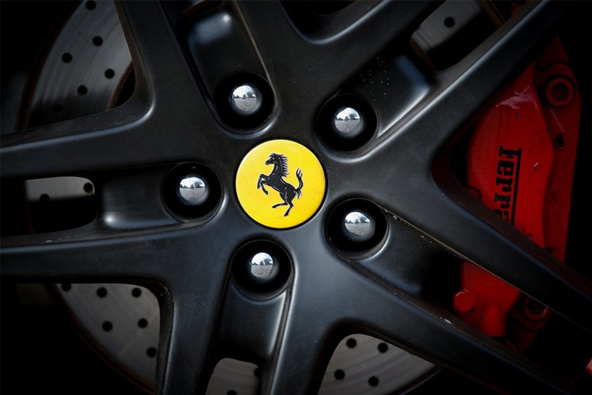 巴西警方查獲非法仿冒 Ferrari 及 Lamborghini 生產工廠