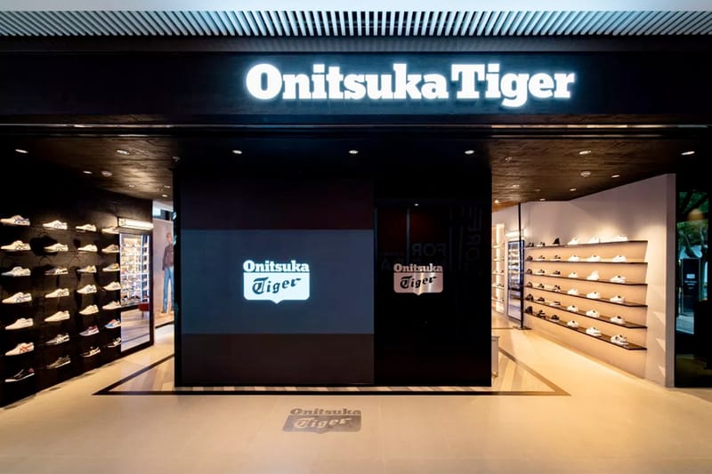 Onitsuka Tiger 鬼塚虎上海中环广场店隆重揭幕