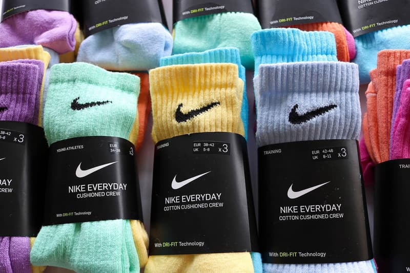 親力親為-OWAISHSB 推出自家染製 Nike DRI-FIT 長襪