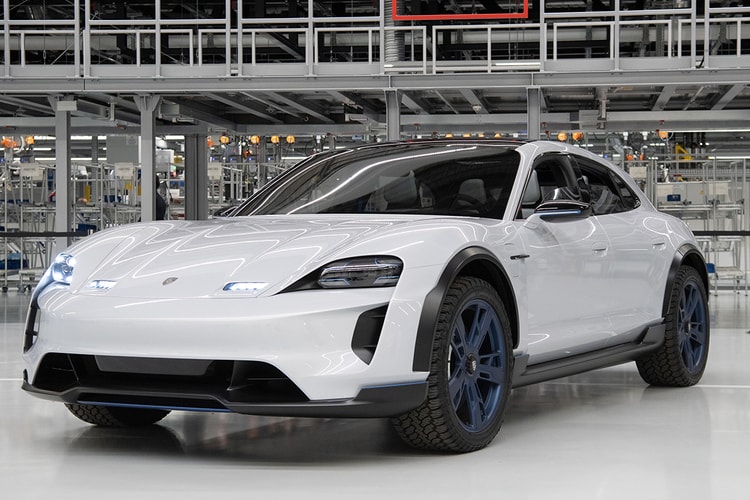 全屏幕座艙-Porsche 揭示全新純電跑車 Taycan 的內裝圖片