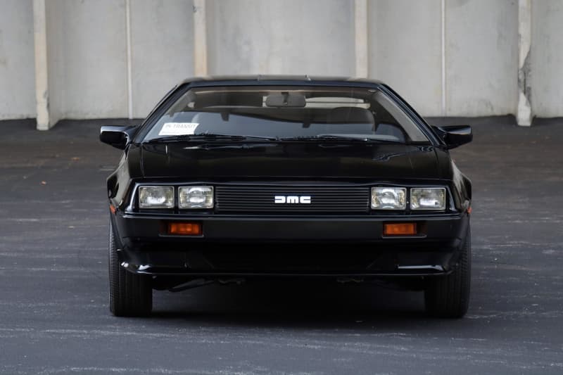 罕見 1981 年經典車款 DeLorean DMC-12 於拍賣會中正式賣出