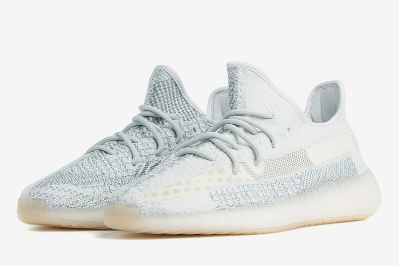 率先近覽 YEEZY BOOST 350 V2 最新配色「Cloud White」