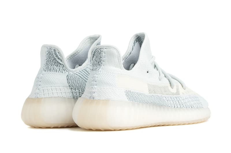 率先近覽 YEEZY BOOST 350 V2 最新配色「Cloud White」