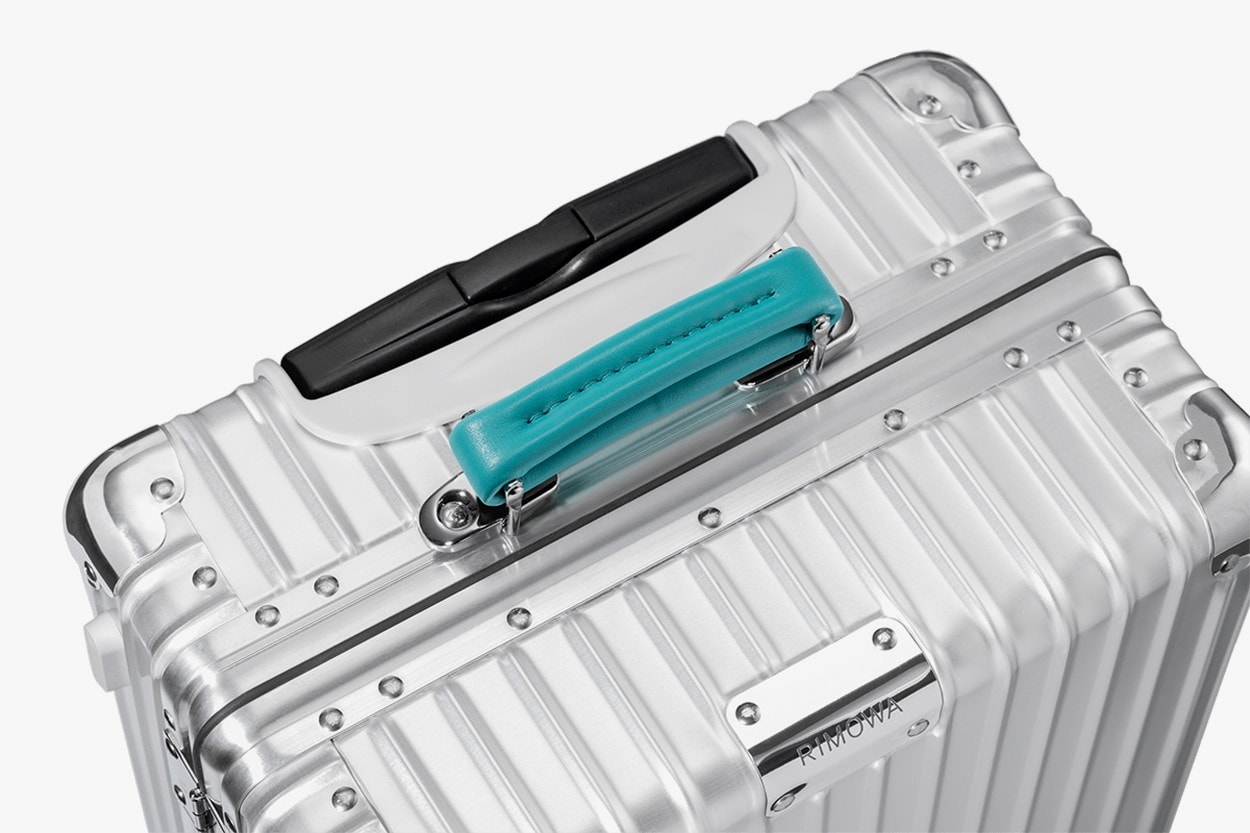 RIMOWA 為 2019 假日系列推出全新別注 iPhone 手機殼及行李箱