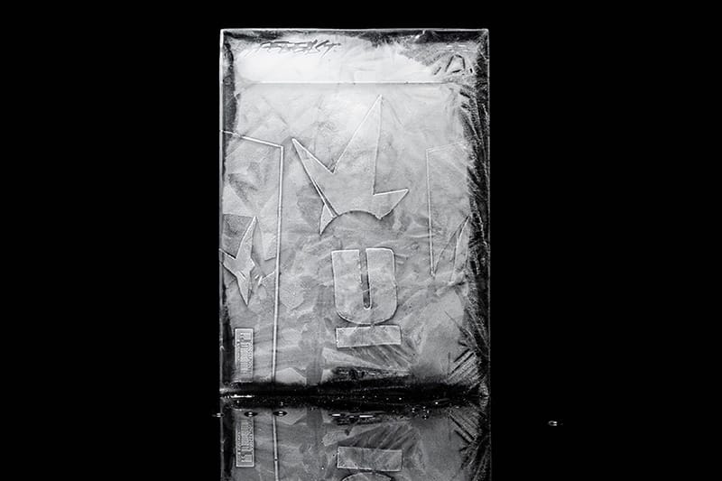 冰製雜誌 - E806T 打造《HYPEBEAST Magazine Issue 27: The Kinship Issue》冰雕藝品