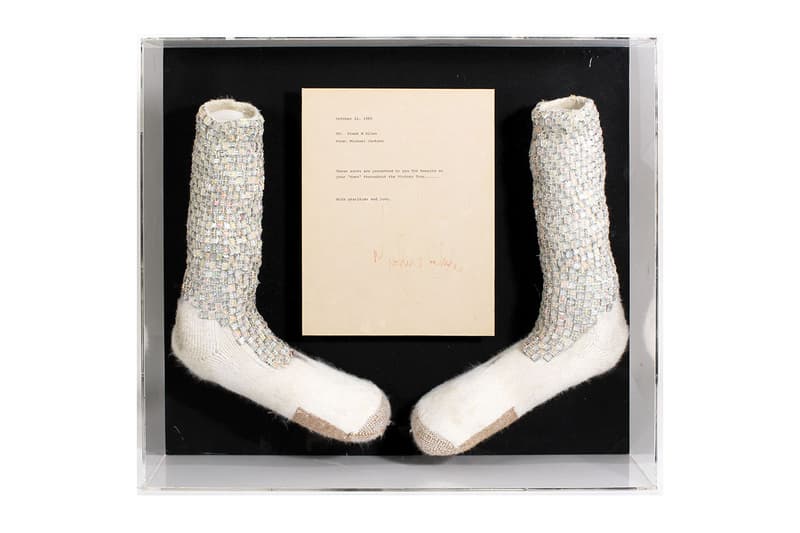 奇珍藝售!Michael Jackson「月球漫步」初登場著用襪款現正競拍中
