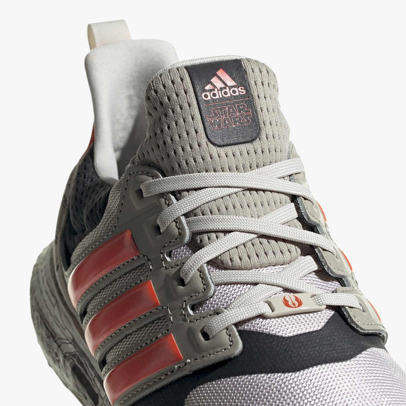adidas x《Star Wars》X-Wing 戰鬥機聯乘 UltraBOOST 鞋款官方正式相片