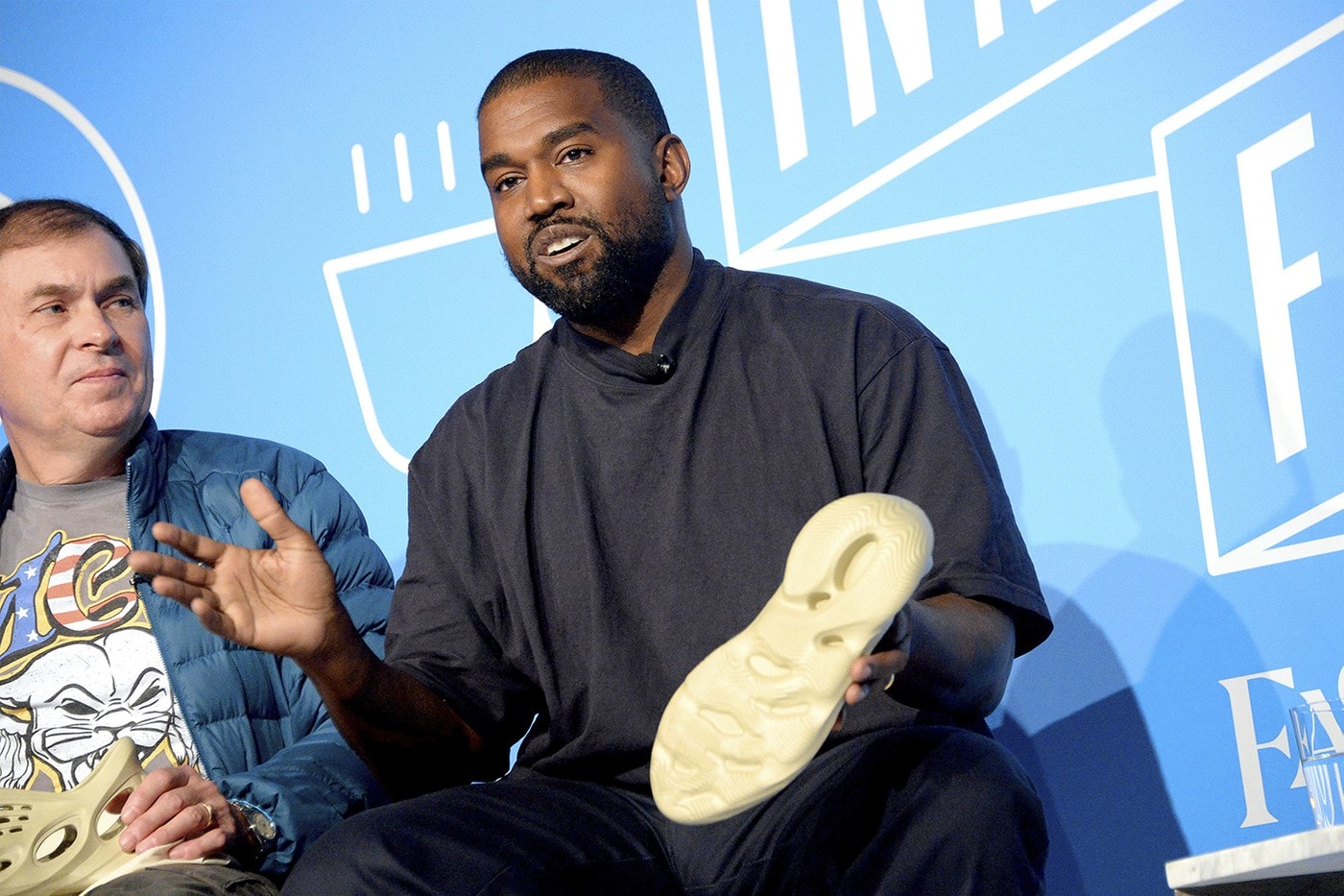 Kanye West 揭露全新 adidas YEEZY Foam Runner 是由「藻類」打造