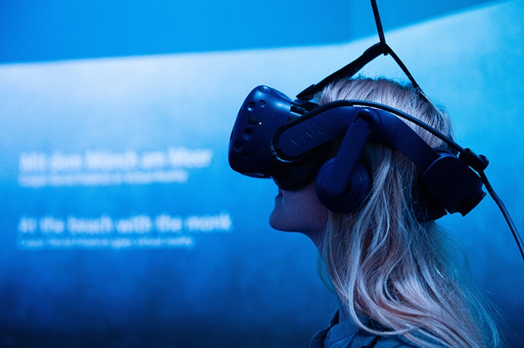 動物也科技!俄羅斯一家農場率先為牛隻進行 VR 裝置測試