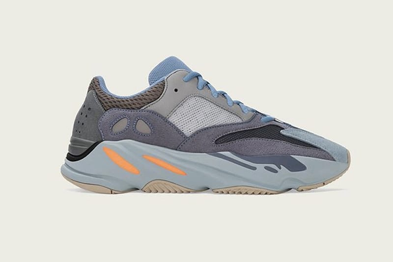 YEEZY BOOST 700 最新配色「CARBON BLUE」官方圖輯率先曝光