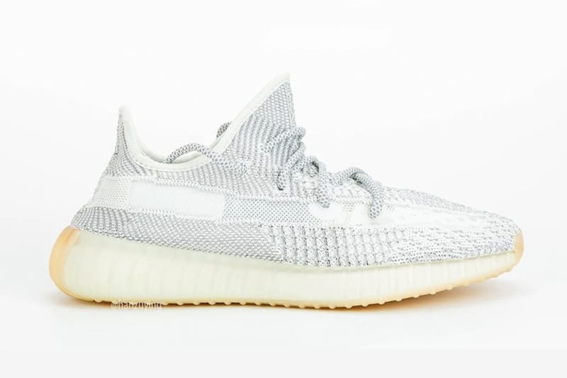 YEEZY BOOST 350 V2 最新配色「Tailgate」率先曝光