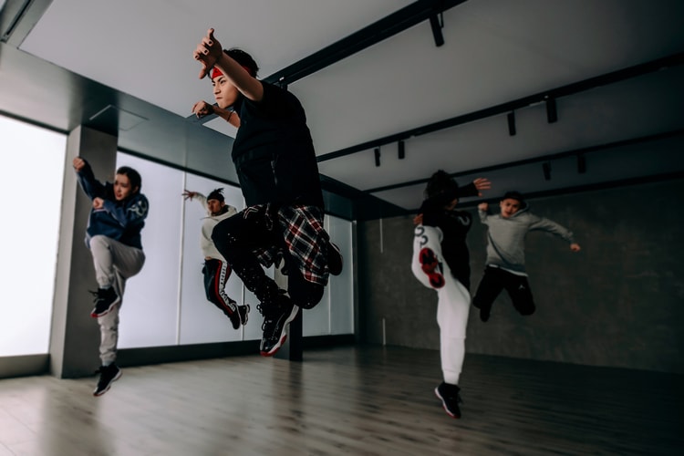 小鬼王琳凯的「飞翔故事」: 在同一步调下 解禁升空