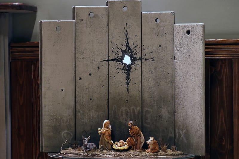 Banksy 全新作品《Scar of Bethlehem》重譯「耶穌誕生場景」