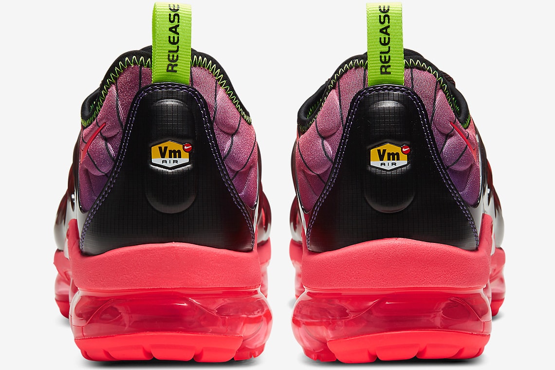率先近賞 Nike 全新 Air VaporMax Plus「Black Pink」配色