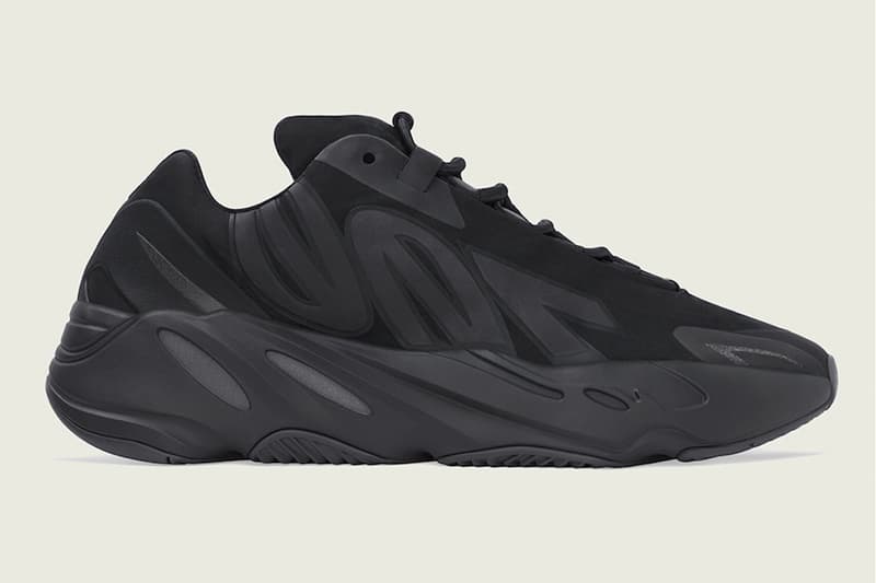 adidas YEEZY BOOST 700 MNVN 配色「Triple Black」官方圖輯、發售日期公開