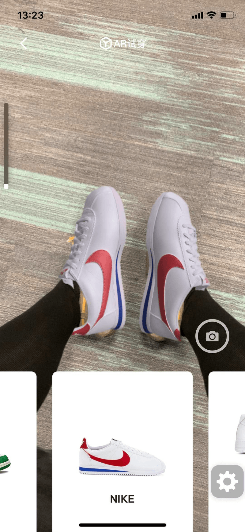 线上购物平台 Farfetch 推出全新 AR 试鞋功能