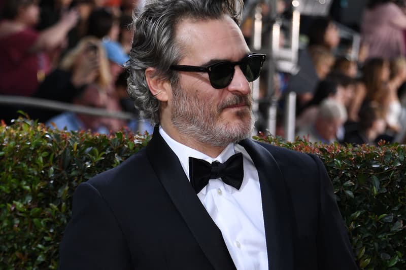 響應環保!Joaquin Phoenix 表示未來將身穿同一套西裝出席各大盛會
