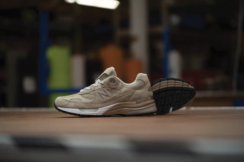 New Balance 经典鞋款 992 即将迎来首次复刻回归