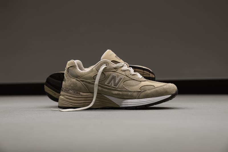 New Balance 经典鞋款 992 即将迎来首次复刻回归