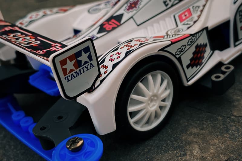 COSTS 聯手發利隆及 TAMIYA 推出限量款迷你四驅車