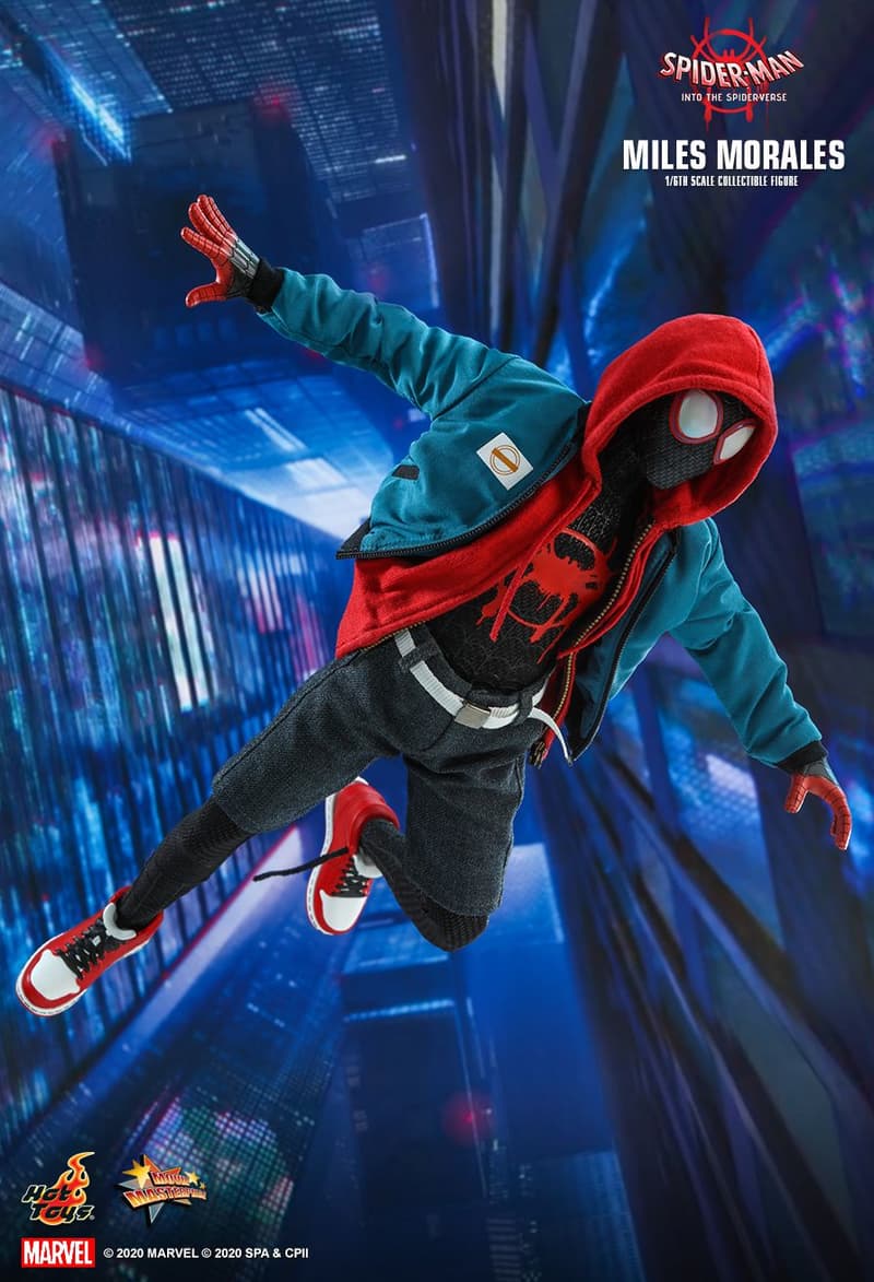 Hot Toys 推出《蜘蛛俠：跳入蜘蛛宇宙》主角 Miles Morales 1：6 尺寸人偶