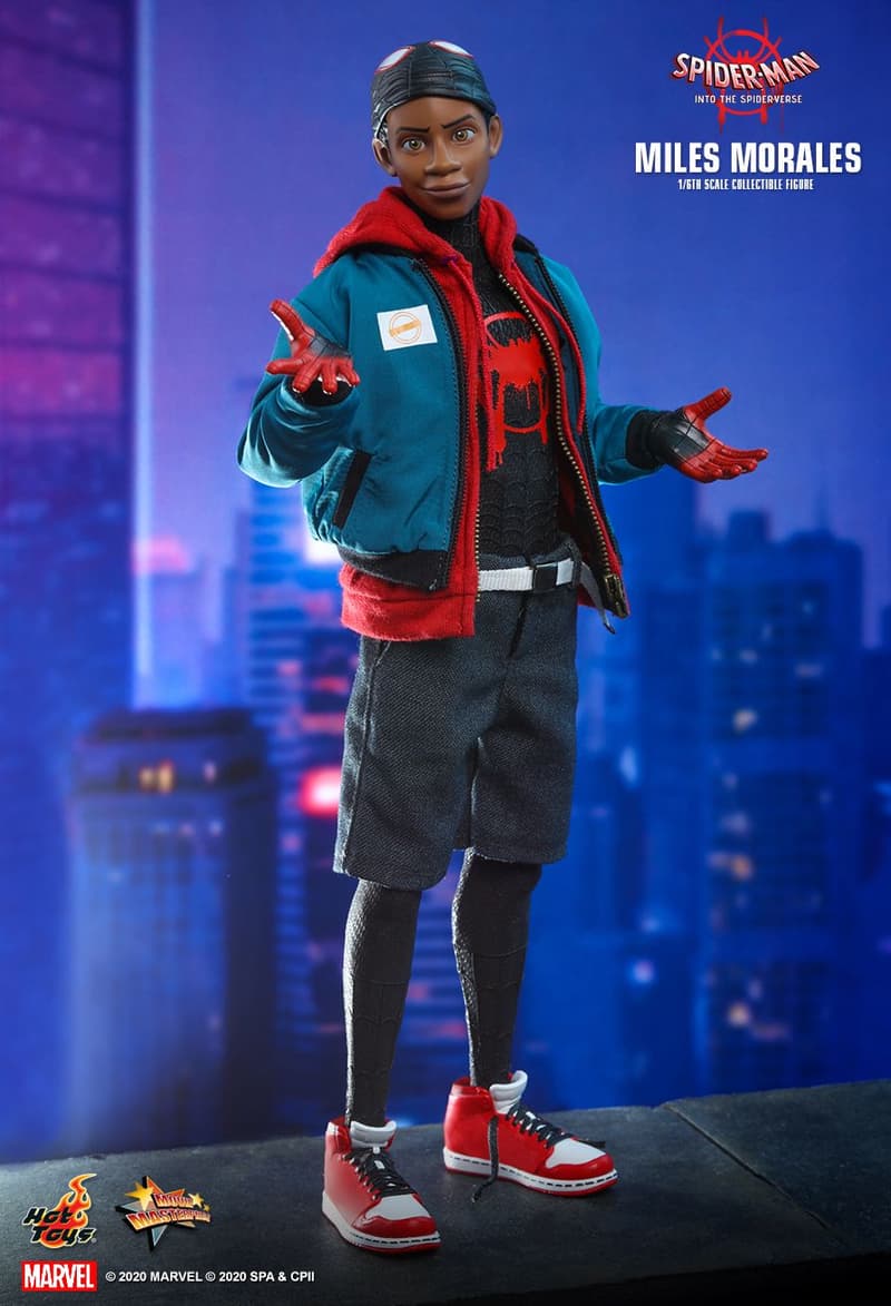 Hot Toys 推出《蜘蛛俠：跳入蜘蛛宇宙》主角 Miles Morales 1：6 尺寸人偶