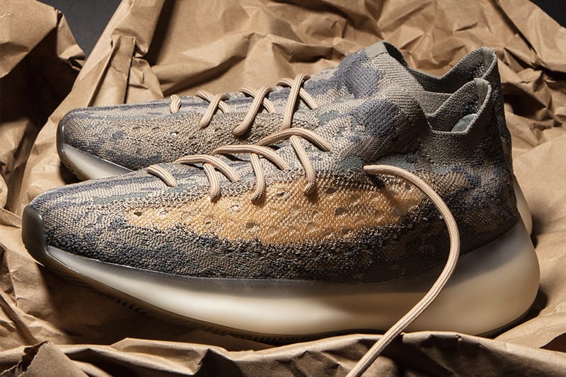 adidas YEEZY BOOST 380「Mist」全新高清圖輯曝光