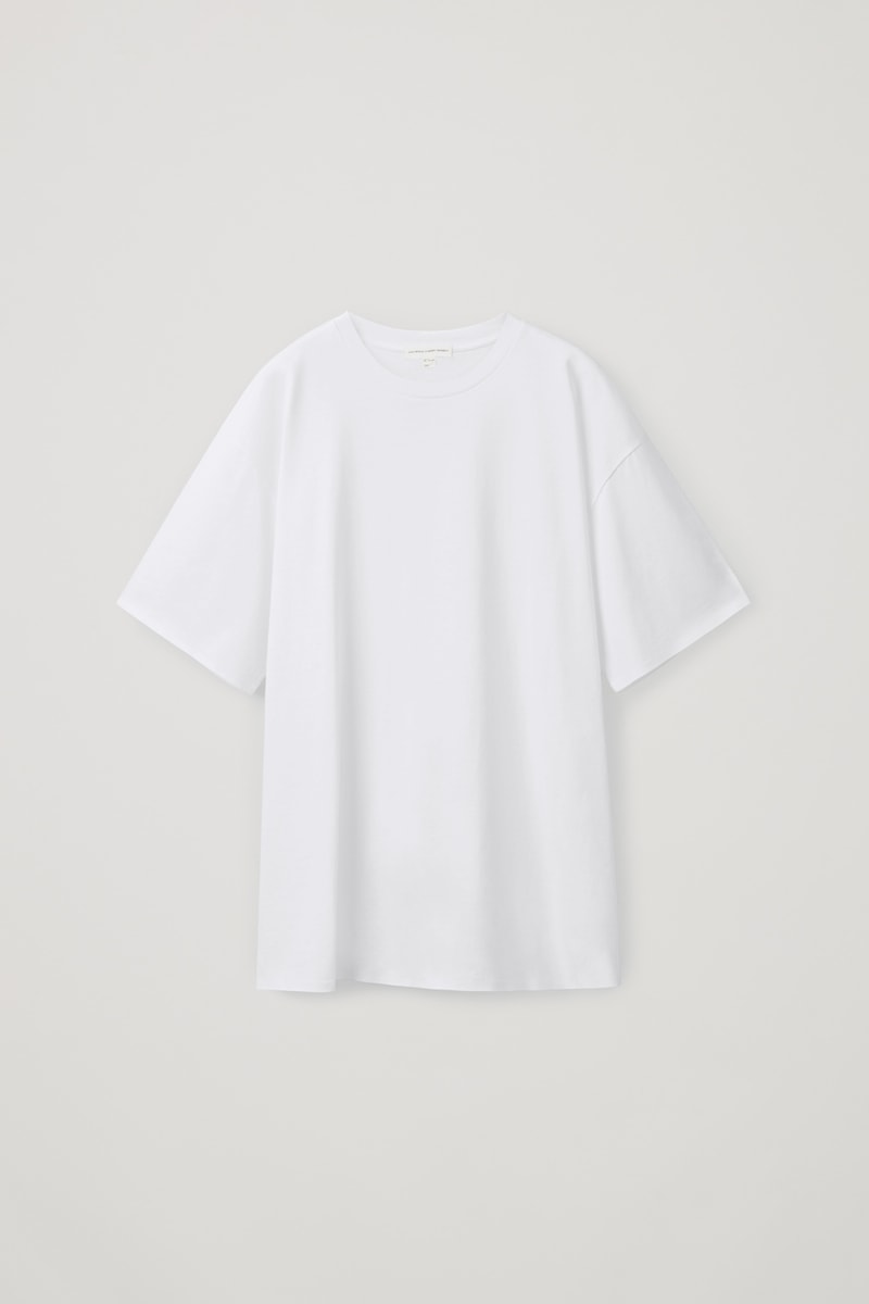 簡約無菌－COS 推出全新「White T-Shirt Project」單品系列
