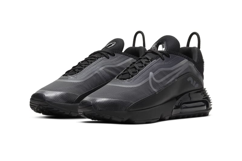 Nike Air Max 2090 迎來全黑「Triple Black」配色鞋款