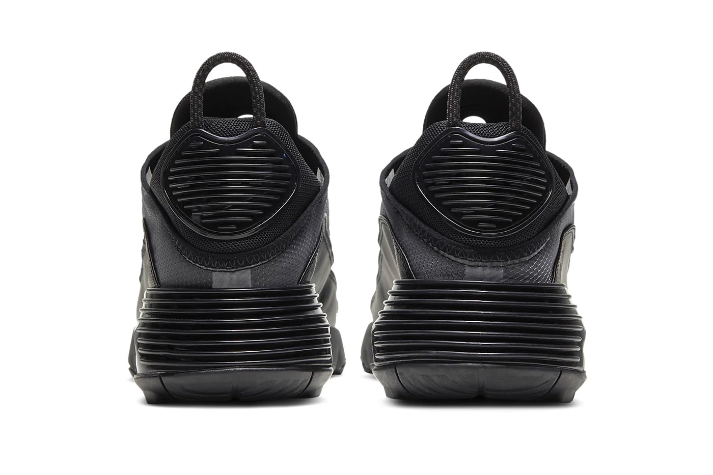 Nike Air Max 2090 迎來全黑「Triple Black」配色鞋款