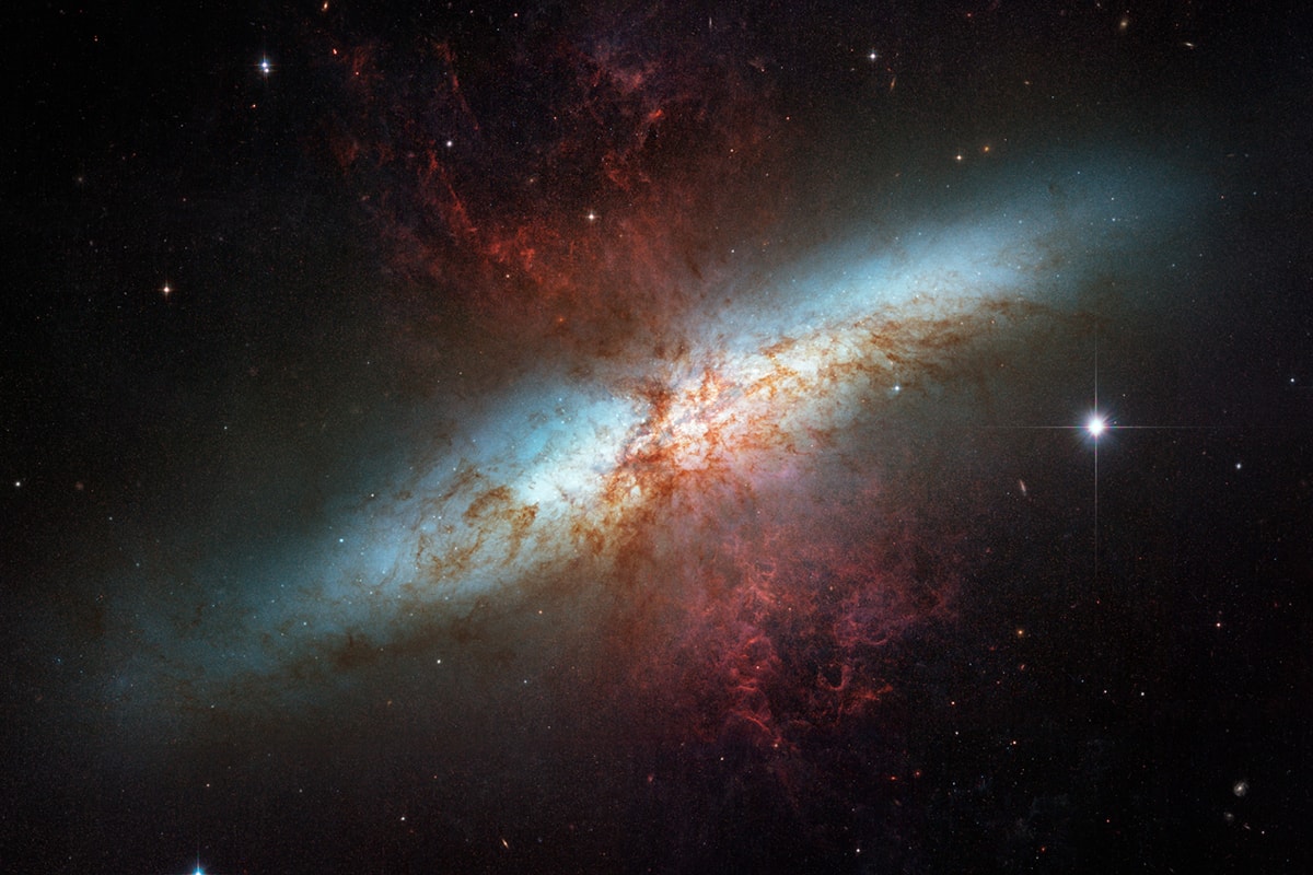 哈伯望遠鏡 30 週年 − NASA 開放查詢個人「生日當天」宇宙星象照