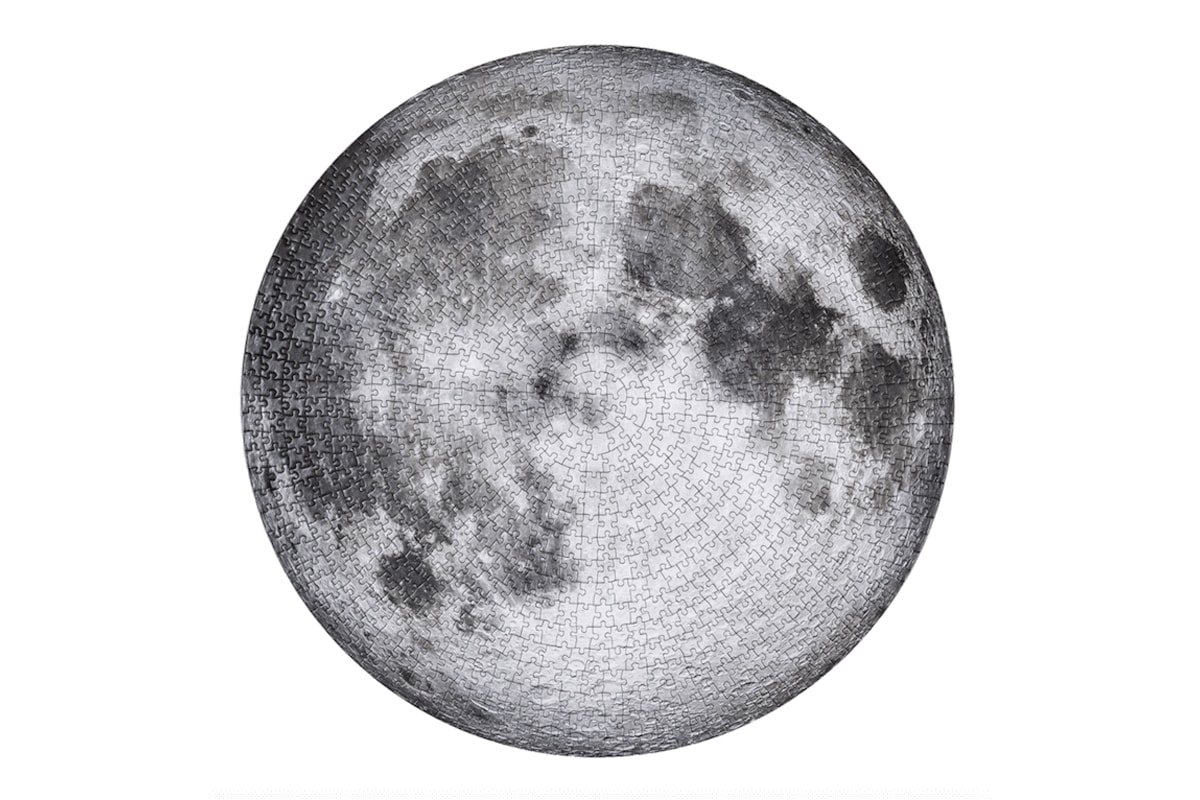 Four Point Puzzles 推出 Apollo 11 登月五十週年紀念版月球拼圖