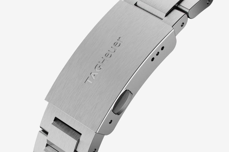 TAG Heuer 推出全新「Batman」配色 Aquaracer GMT