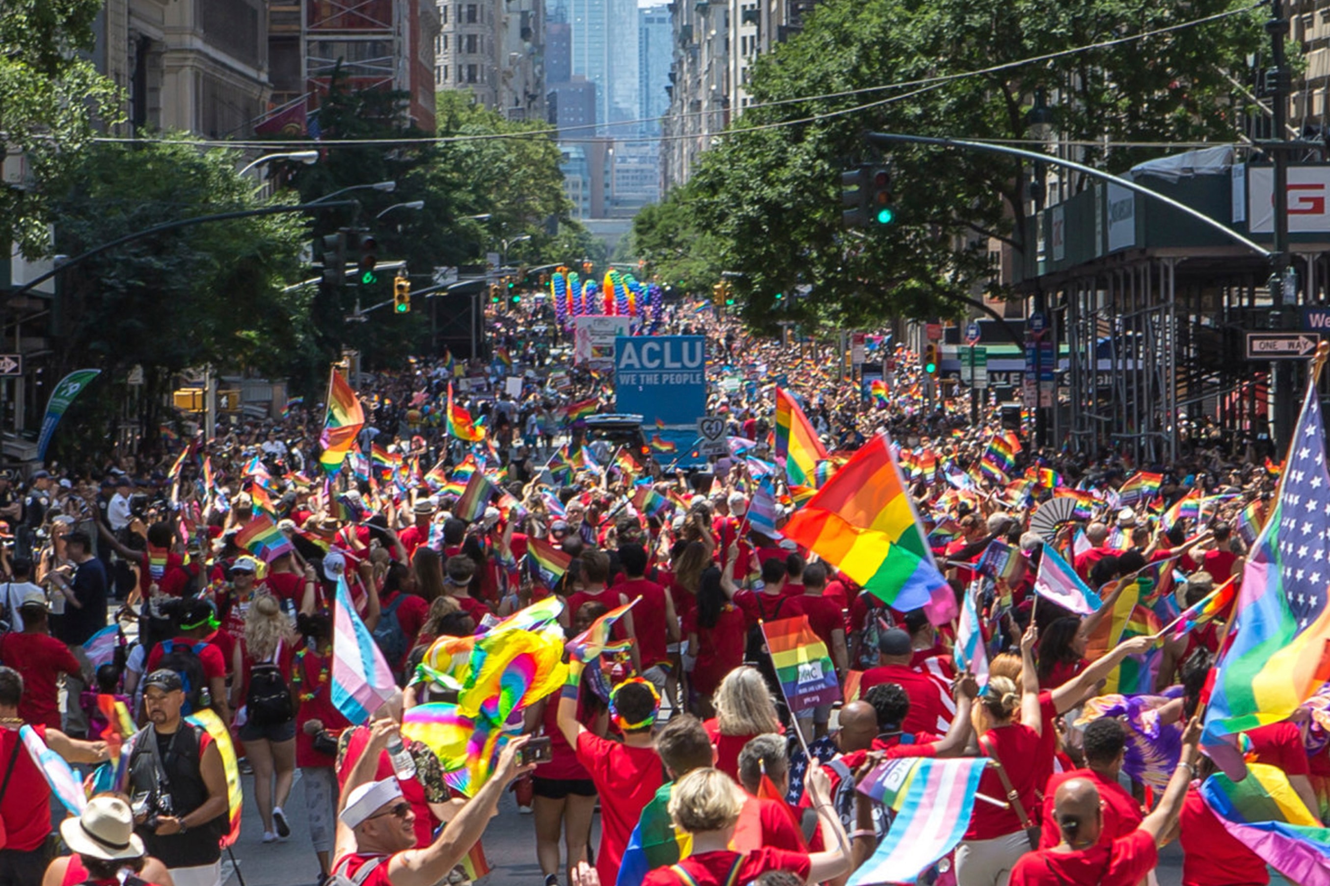 为迎接今年的 Pride Month ，品牌们作出了哪些行动？
