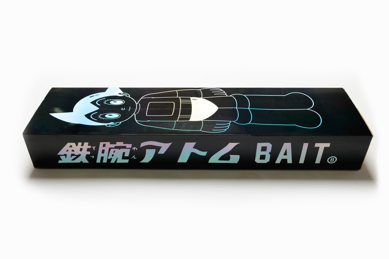 BAIT 聯乘 Astro Boy 推出 Glow In Dark 夜光滑板套裝