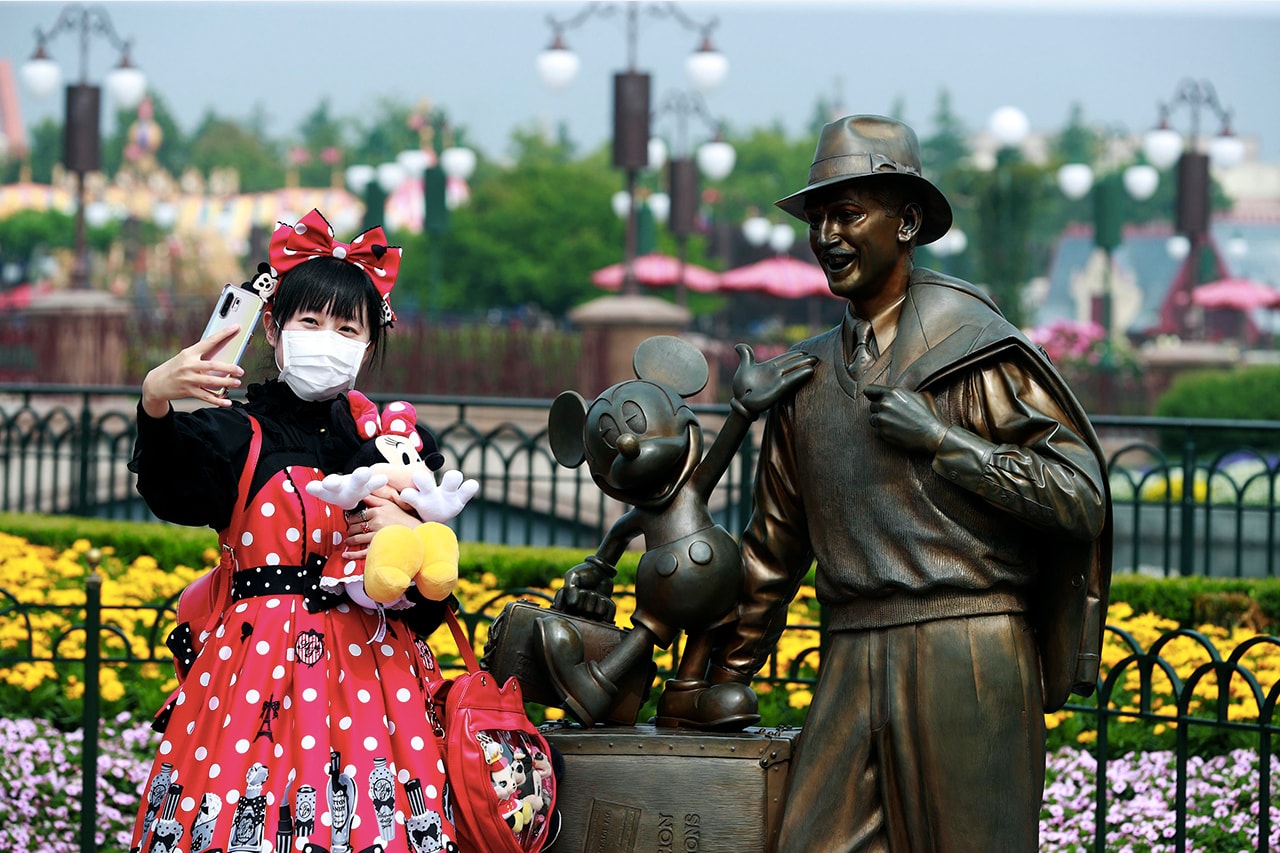 上海 Disney 迪士尼樂園於「安全社交距離」及相關口罩規定下正式重新開幕