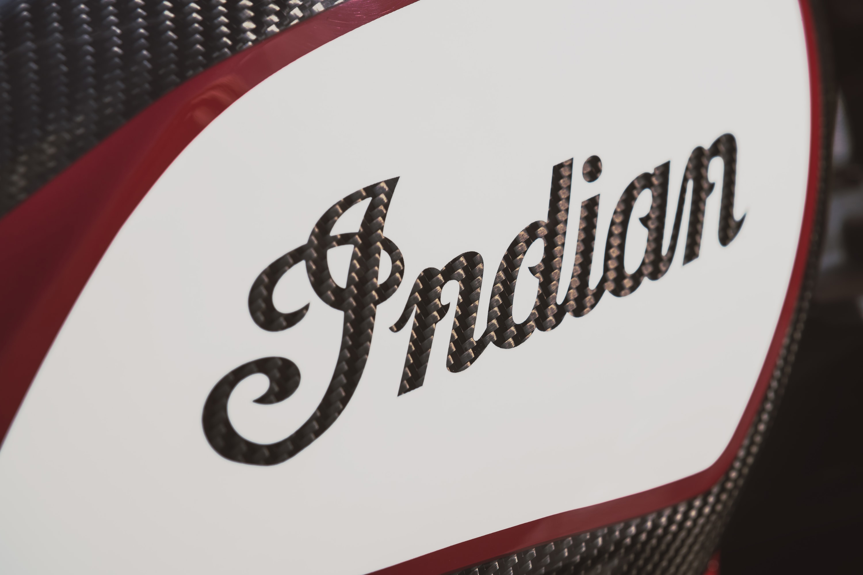 Indian Motorcycle 推出 2020 年式樣 FTR 1200 Carbon 車款