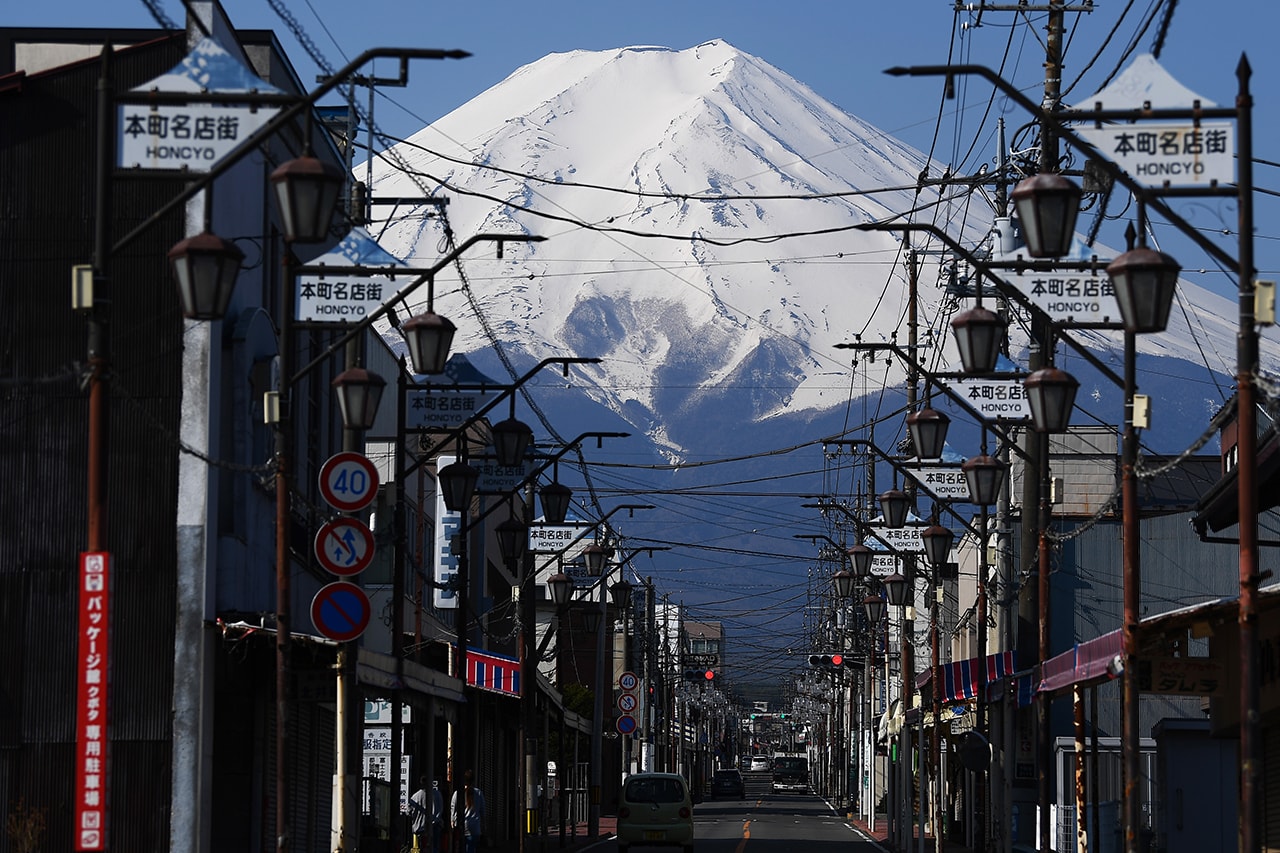 首次封山 - 日本「聖岳」富士山登山步道全數禁止通行