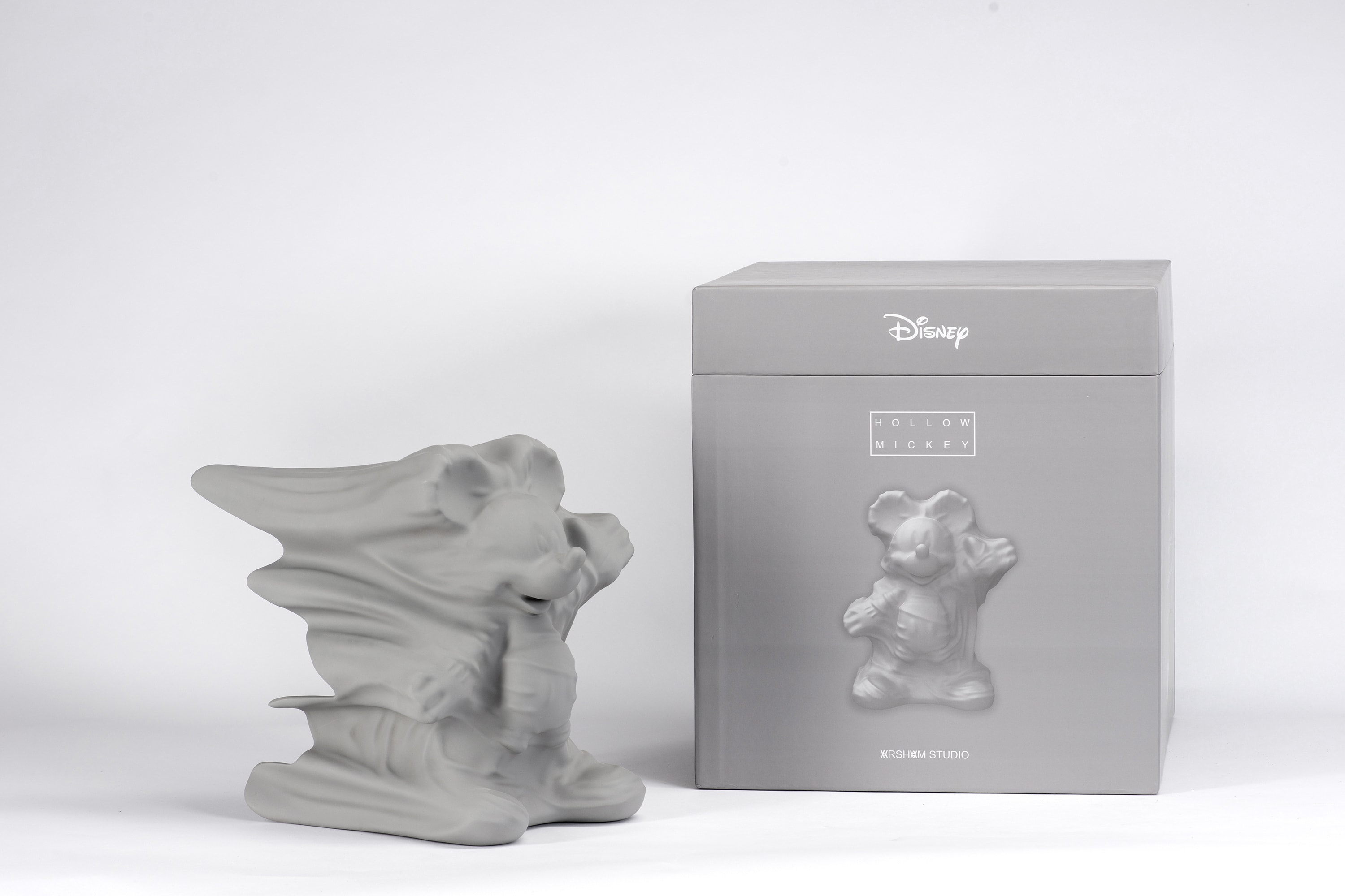 「Disney Collection By Daniel Arsham X Apportfolio」灰色版即将发售