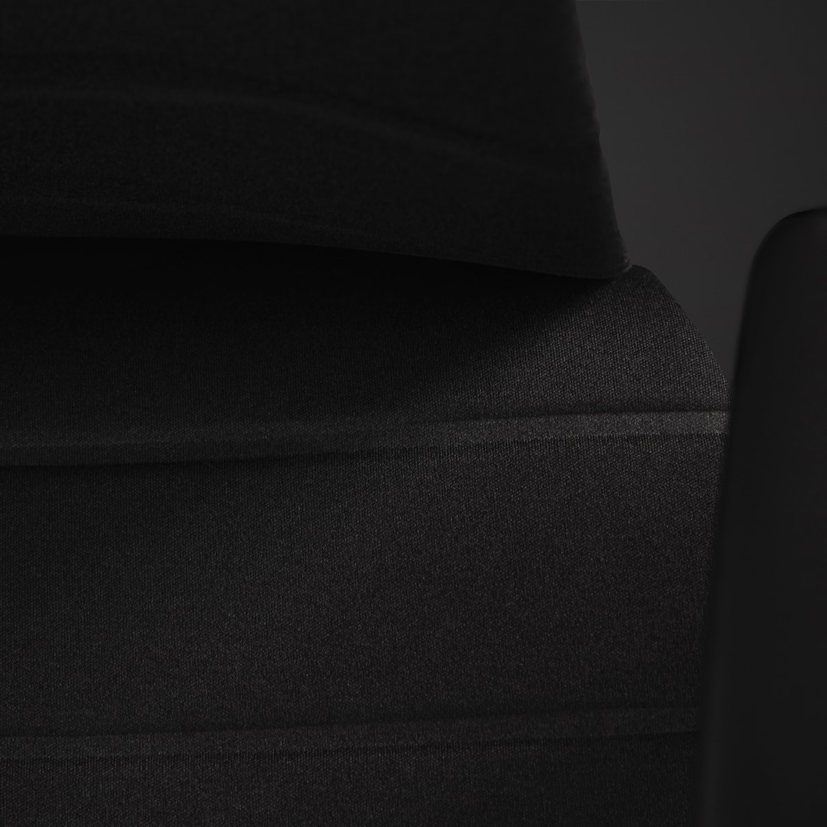 Herman Miller x Logitech G 全新 Embody 电竞座椅正式登场