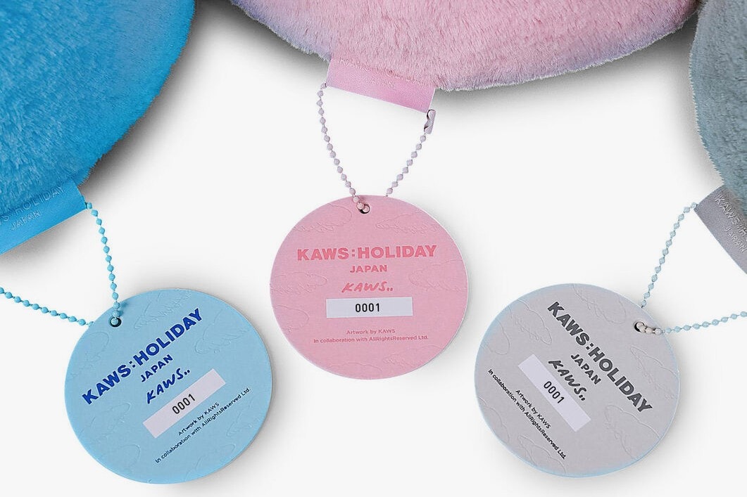 「KAWS:HOLIDAY」人氣周邊系列於 MoMA Design Store 重新上架
