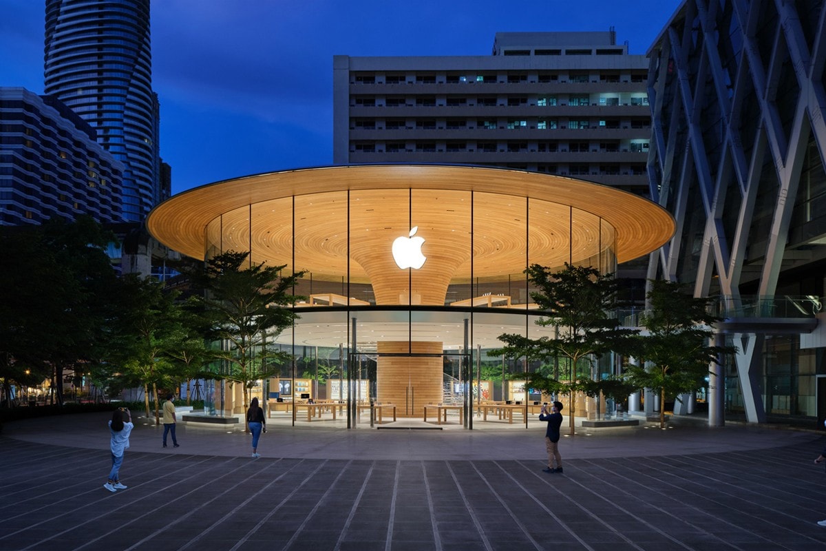 率先走進 Apple 於泰國曼谷最新零售店