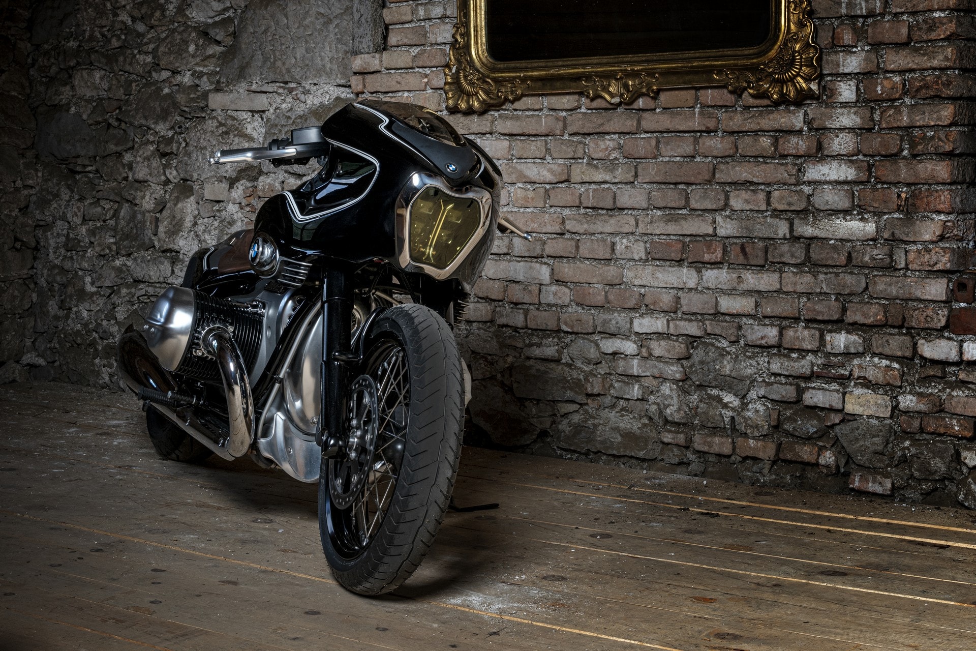 Blechmann 打造 BMW Motorrad R18 全新定製改裝車型