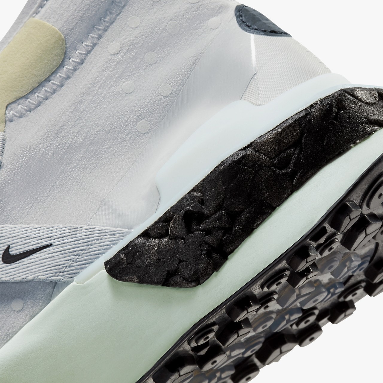 Nike ISPA Drifter 最新配色「Iron Grey」及「Spruce Aura」即將上架