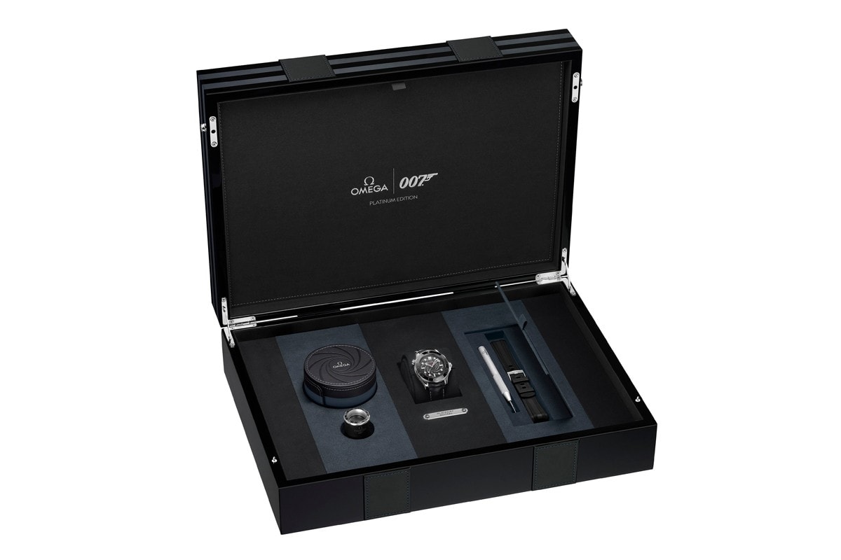 OMEGA 發表 James Bond 別注純鉑金製 Seamaster Diver 300M 腕錶