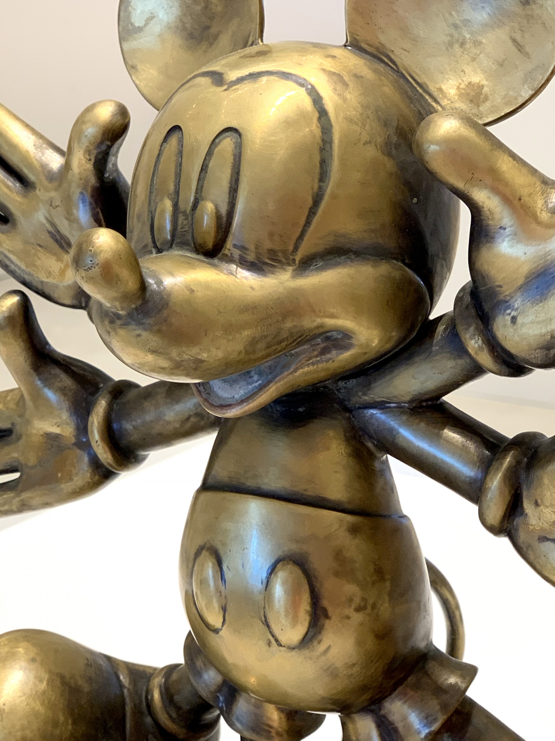 POP INFINITY Art Collectibles 联名「Snow Angel Mickey」系列即将登场