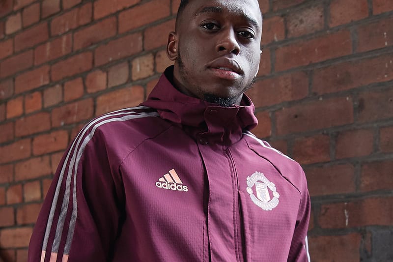 adidas Football 推出全新「Travel Pack」专属旅行套装