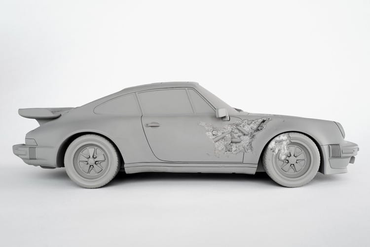Daniel Arsham 全新「ERODED 911 TURBO」雕塑發佈