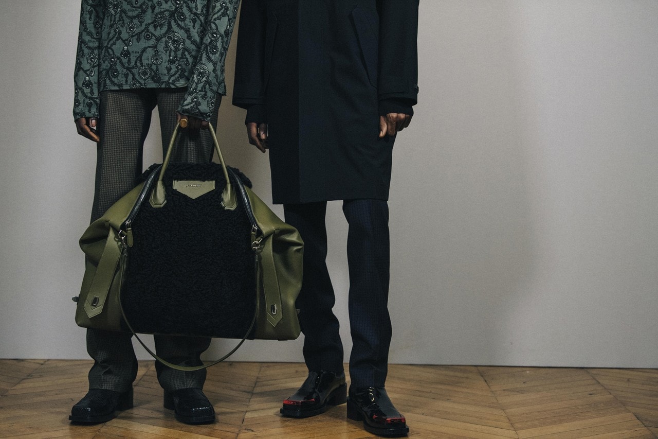 Givenchy 2020 秋冬男士系列手提袋款發佈